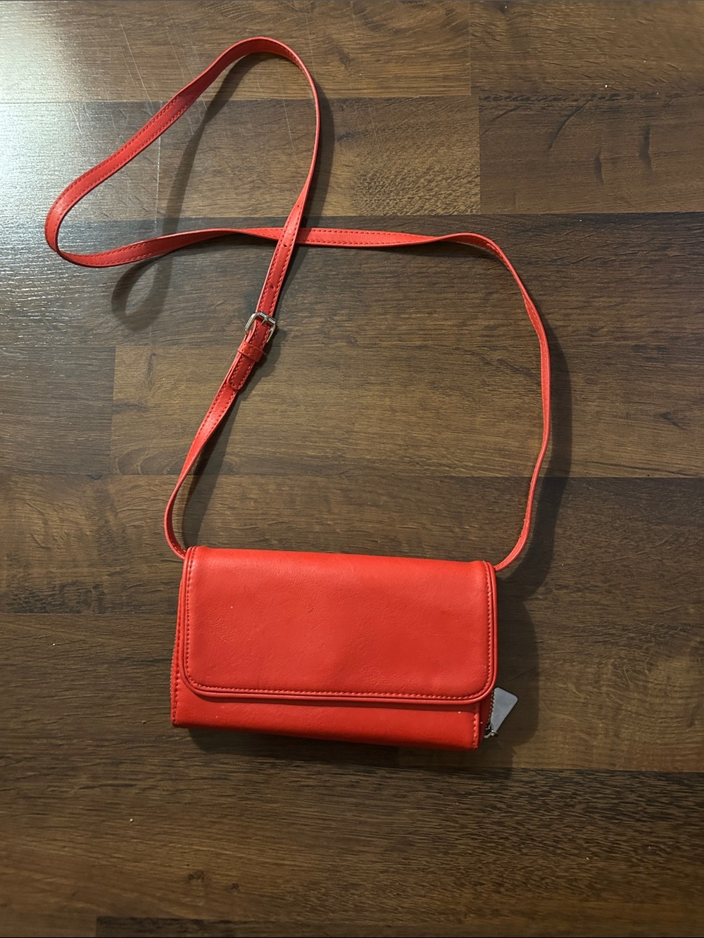 Red Crossbody Wallet Bag - Liz Claiborne.